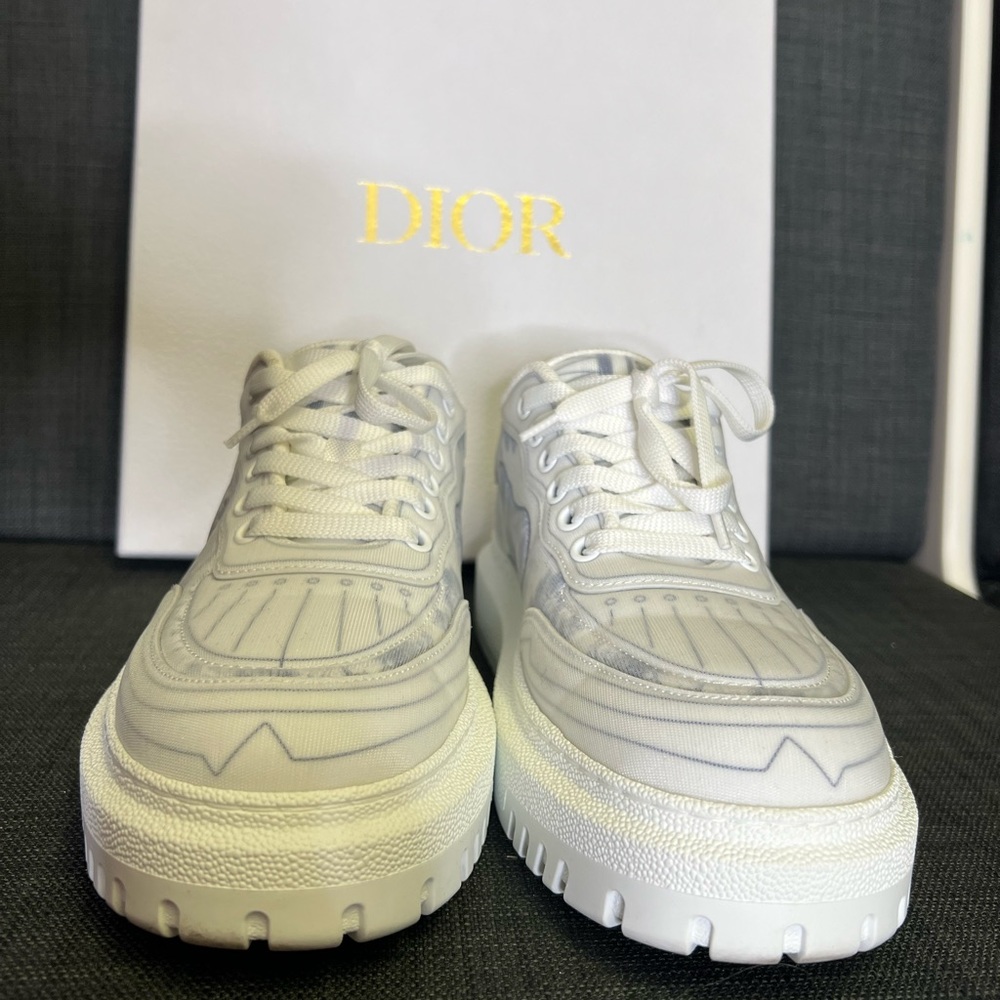 Walk’n Dior mesh Waterprint blue & white design 2021 resort collection